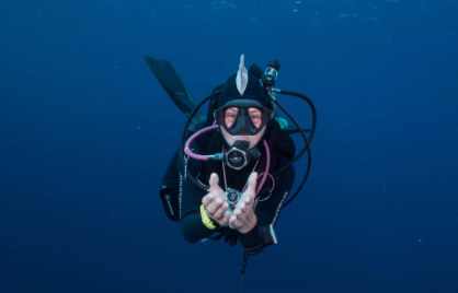 woman doing scuba diving
